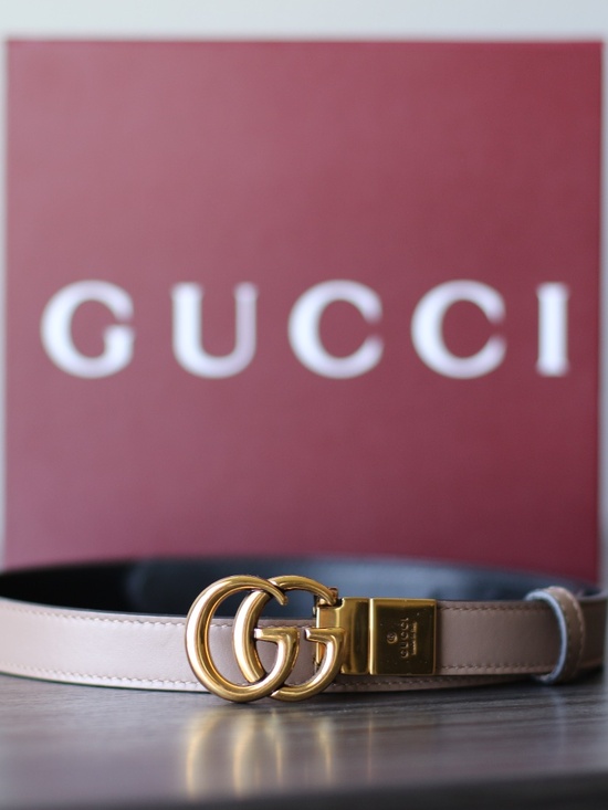 Gucci Accessories - GG MARMONT REVERSIBLE THIN BELT